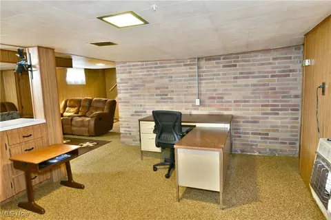 144 Helena Dr, Struthers, OH 44471 photo 41