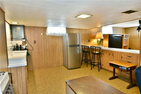 144 Helena Dr, Struthers, OH 44471 photo 40