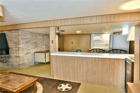144 Helena Dr, Struthers, OH 44471 photo 38