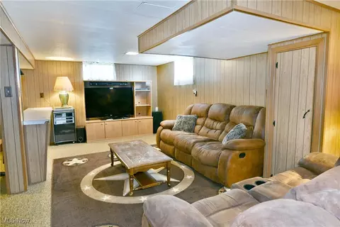 144 Helena Dr, Struthers, OH 44471 photo 36