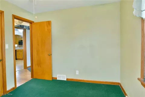 144 Helena Dr, Struthers, OH 44471 photo 23