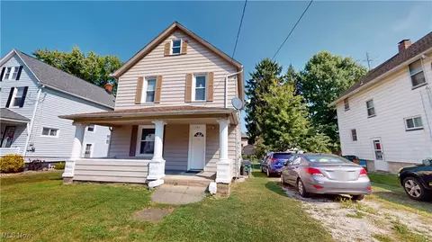 101 25th St NW, Barberton, OH 44203