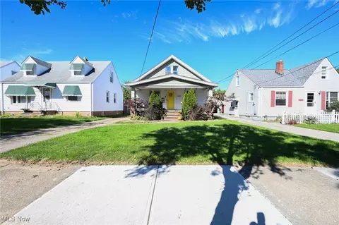 6216 Traymore Ave, Brooklyn, OH 44144