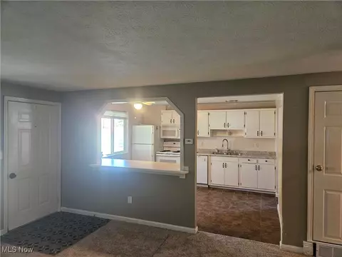 2809 Brenner Dr, Lorain, OH 44053 photo 9