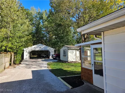2809 Brenner Dr, Lorain, OH 44053 photo 4