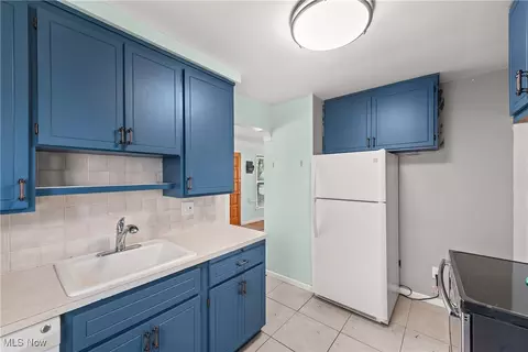 Kitchen - 6166 Wareham Dr, Parma, OH 44129 photo 2 of 3