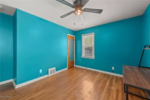 Bedroom - 6166 Wareham Dr, Parma, OH 44129 photo 5 of 11