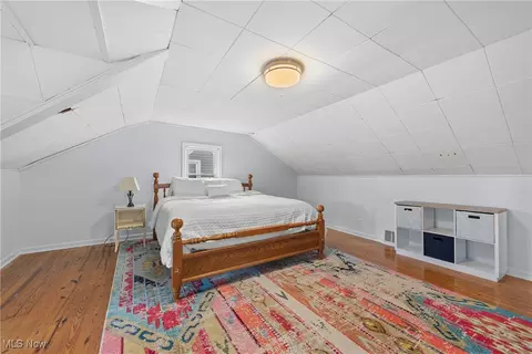 Bedroom - 6166 Wareham Dr, Parma, OH 44129 photo 7 of 11
