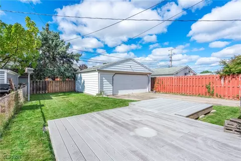 Exterior - 6166 Wareham Dr, Parma, OH 44129 photo 6 of 12