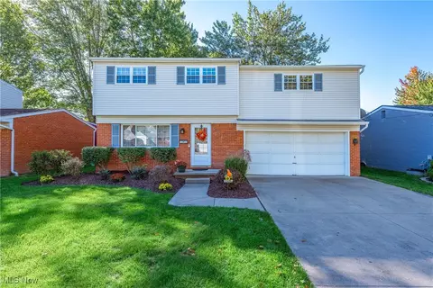 837 Salem Ave, Elyria, OH 44035