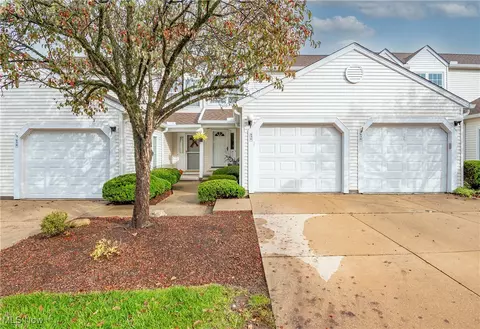 63 Canter Ln #C, Northfield, OH 44067