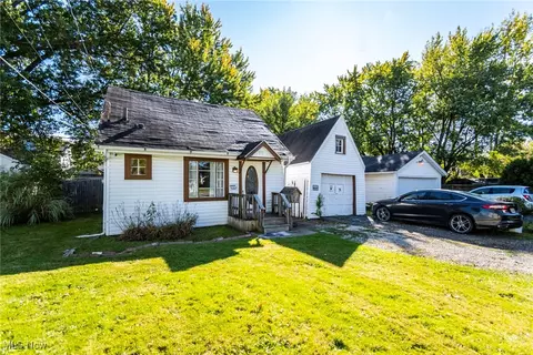 577 Belvedere Ave SE, Warren, OH 44483