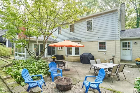 Exterior - 334 Ely Rd, Akron, OH 44313 photo 4 of 7