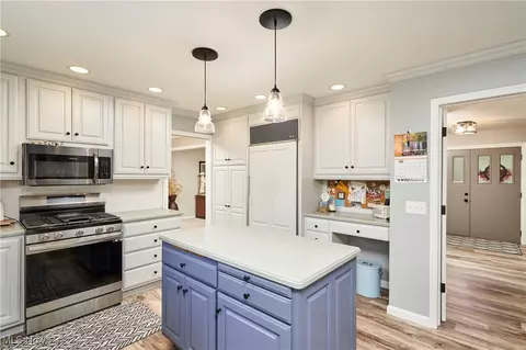 Kitchen - 334 Ely Rd, Akron, OH 44313 photo 1 of 3
