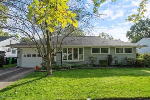 379 Adrian Dr, Berea, OH 44017