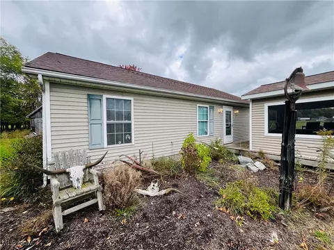 Exterior - 2687 Griggs Rd, Jefferson, OH 44047 photo 4 of 11