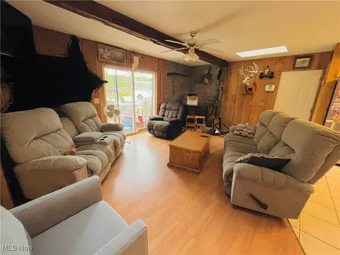 Living - 2687 Griggs Rd, Jefferson, OH 44047 photo 1 of 2
