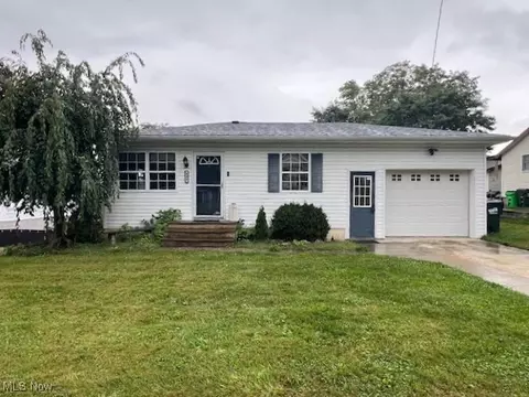 809 W Oak St, Orrville, OH 44667