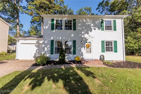 891 Eaton Ave, Cuyahoga Falls, OH 44221