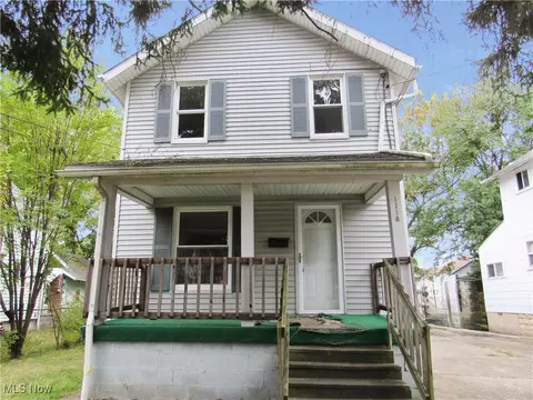 1118 Santee Ave, Akron, OH 44306