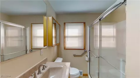 4566 Aurora St NW, Canton, OH 44708 photo 7