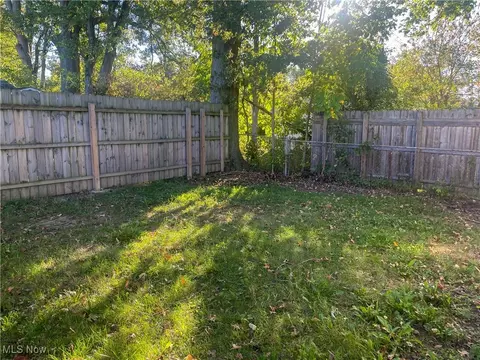 611 Boston Ave, Elyria, OH 44035 photo 28