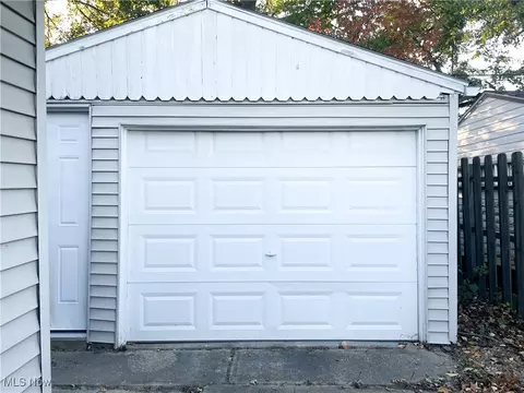 611 Boston Ave, Elyria, OH 44035 photo 25
