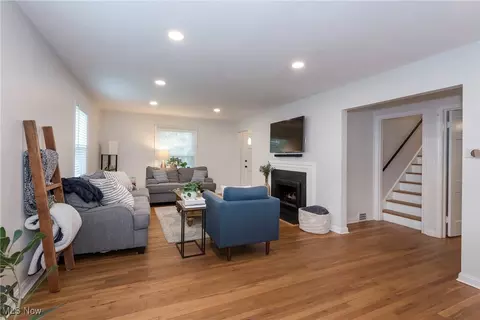 33716 Baldwin Rd, Solon, OH 44139 photo 4