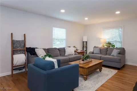 33716 Baldwin Rd, Solon, OH 44139 photo 5