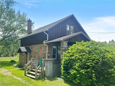 3706 Eastern Rd, Norton, OH 44203
