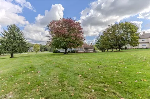 Exterior - 2820 Loreto Dr, Willoughby Hills, OH 44094 photo 6 of 6