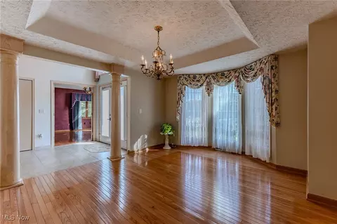 Dining - 2820 Loreto Dr, Willoughby Hills, OH 44094 photo 1 of 1