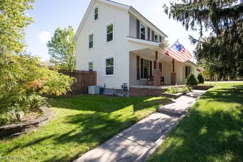8421 Ridgedale Rd, North Royalton, OH 44133