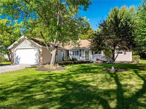 32330 Bagley Rd, North Ridgeville, OH 44039