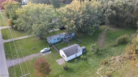 1913 Tillotson Rd, Ashtabula, OH 44004 photo 4