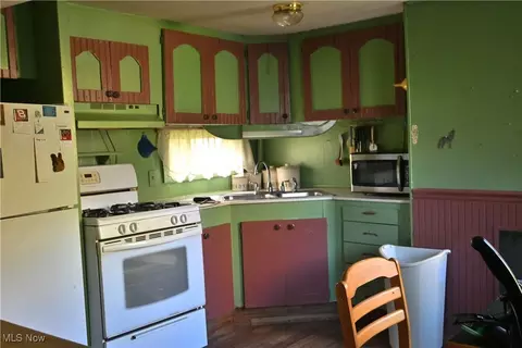 1913 Tillotson Rd, Ashtabula, OH 44004 photo 10