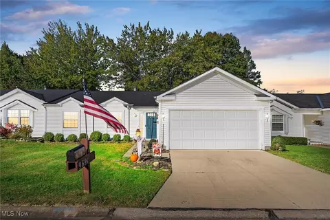 9691 Country Scene Ln #T3, Mentor, OH 44060
