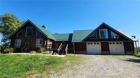 1505 Denny Rd SE, Port Washington, OH 43837