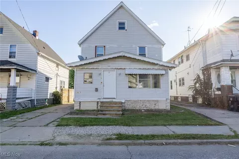 2115 W 105th St, Cleveland, OH 44102