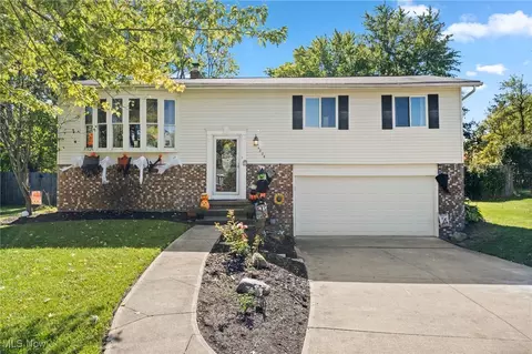 4024 Trenton Trl, Brunswick, OH 44212