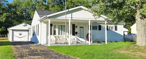 2911 Riverside Dr, Lorain, OH 44055