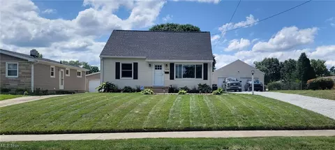 578 Hilbish Ave, Akron, OH 44312