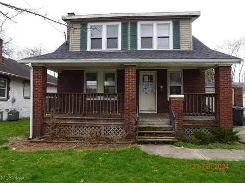 270 Pauline Ave, Akron, OH 44312