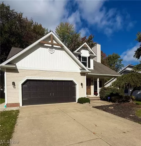 2730 Glenbury Ln, Willoughby, OH 44094