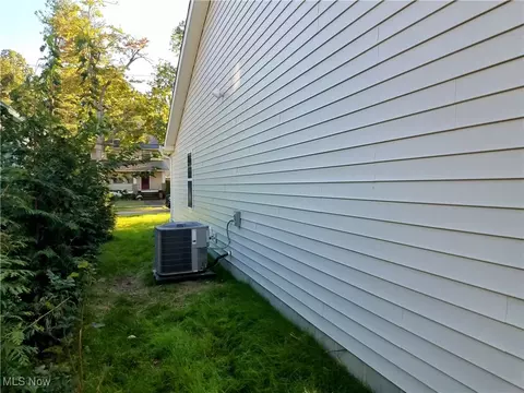 Exterior - 19 Third Ave, Berea, OH 44017 photo 2 of 3