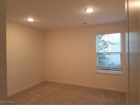 Bedroom - 19 Third Ave, Berea, OH 44017 photo 7 of 7