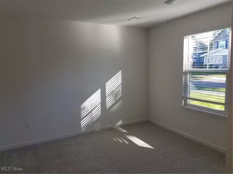 Bedroom - 19 Third Ave, Berea, OH 44017 photo 2 of 7