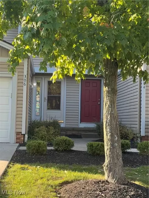 306 Zingales Dr #9C, Bedford, OH 44146