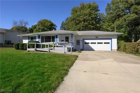 579 Summit St, Doylestown, OH 44230