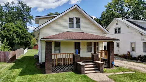 130 Saratoga Ave NW, Canton, OH 44708